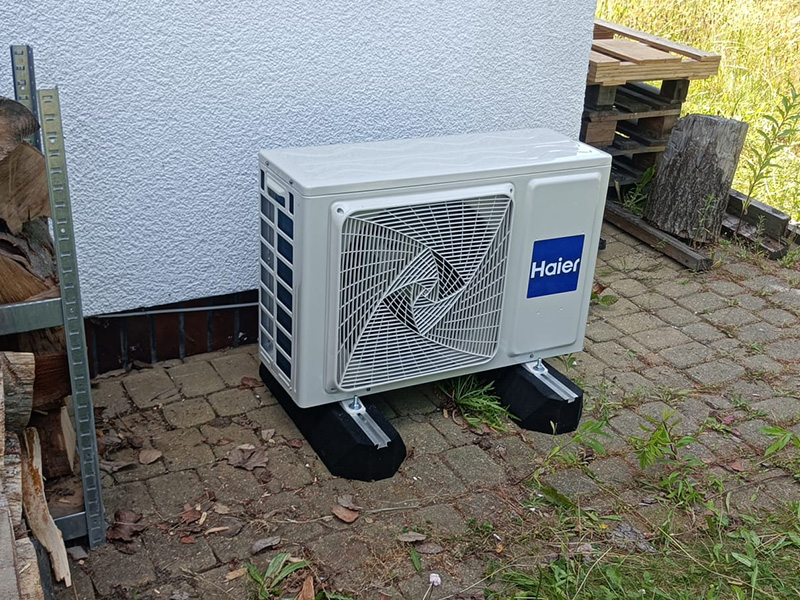 Montaż klimatyzatora zewnętrznego w hali w Białymstoku
